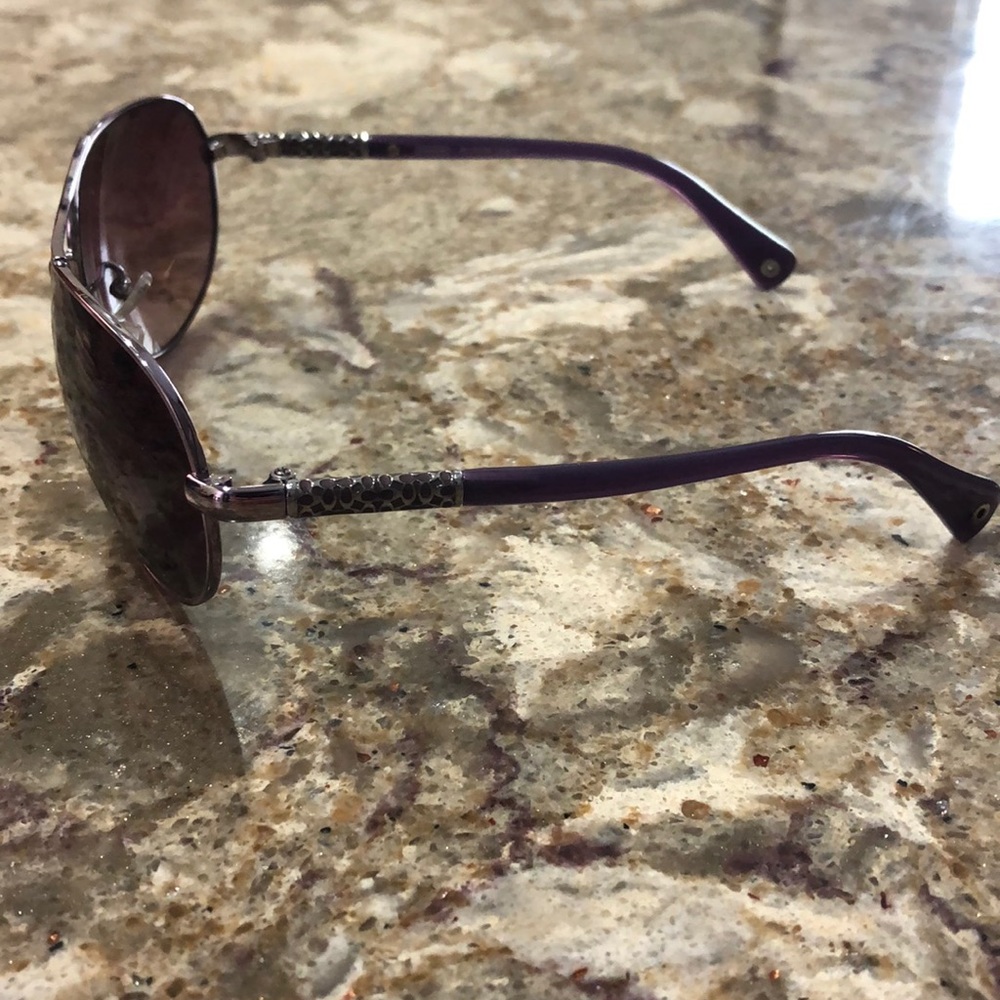 Coach women’s sunglasses - Picture 3 of 3